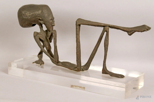 Lucio  Lanzarini - Realt&#224;, scultura in bronzo a cera persa, base in plexiglass, altezza 22 cm, lunghezza 53 cm.