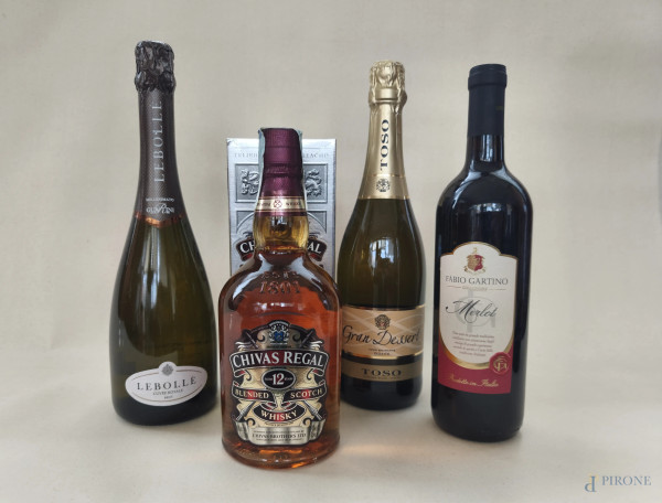 lotto di 4 bottiglie Whisky e vini