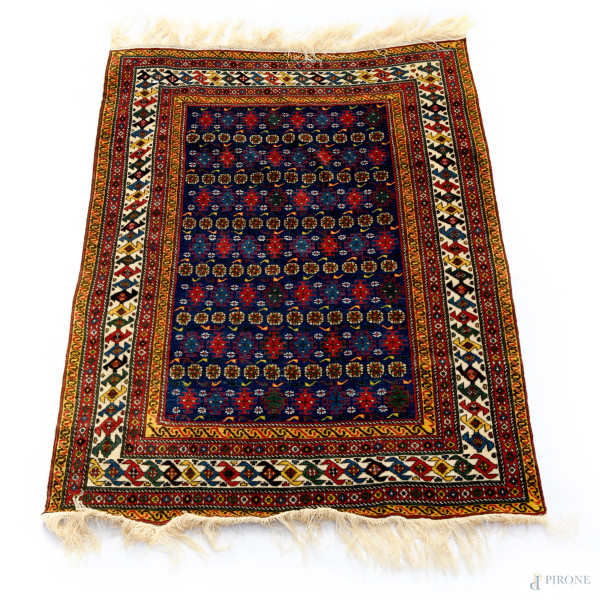 Tappeto, XX secolo, cm 190x124, (segni di usura)