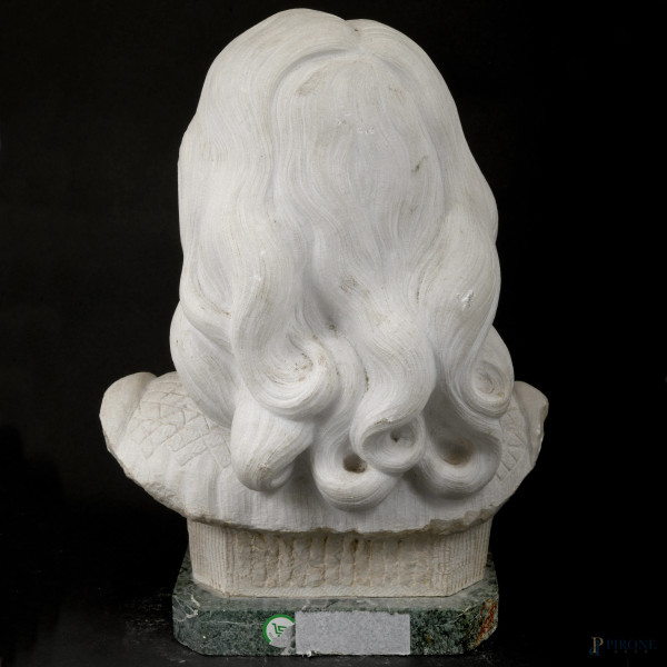 Kiril Todorov (Brest, 1902 – Roma, 1987), busto in marmo raffigurante una bambina, base in marmo,...