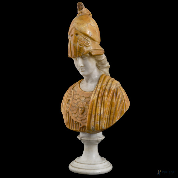 Busto di Minerva, base in marmo statuario e scultura in marmo giallo screziato e alabastro, altezza complessiva cm 52,5