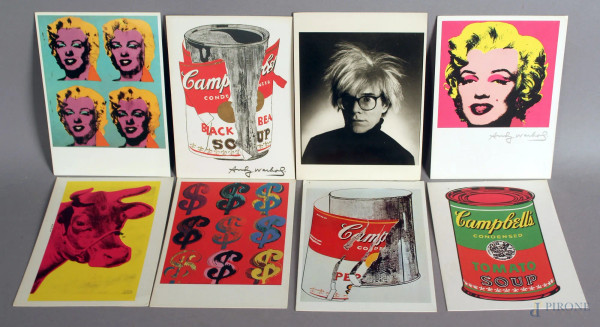 Lotto composto da otto cartoline a soggetto di dipinti di Andy Warhol.
