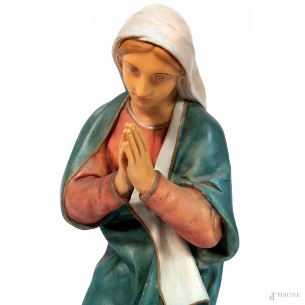 Gruppo da presepe in resina, XX secolo, altezza massima cm 45, (difetti, restauri, segni di usura...