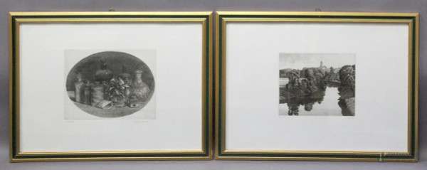 Lotto composto da due litografie diverse, cm 50 x 70, entro cornici.