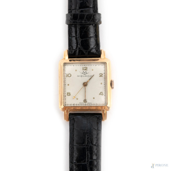 Orologio Movado con cassa in oro 18 kt, cassa cm 2,8x2,8, cinturino cm 21 (segni di usura, da rev...