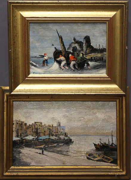 Lotto di due dipinti raffiguranti scorci marini con barche e pescatori, olio su masonite 23x15 in cornici