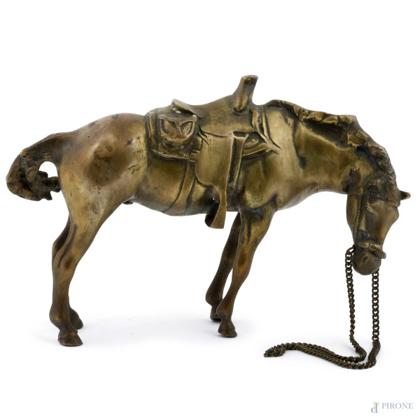 Cavallo, scultura in bronzo dorato, XX secolo, cm 20x31, (ossidazione, segni di usura)