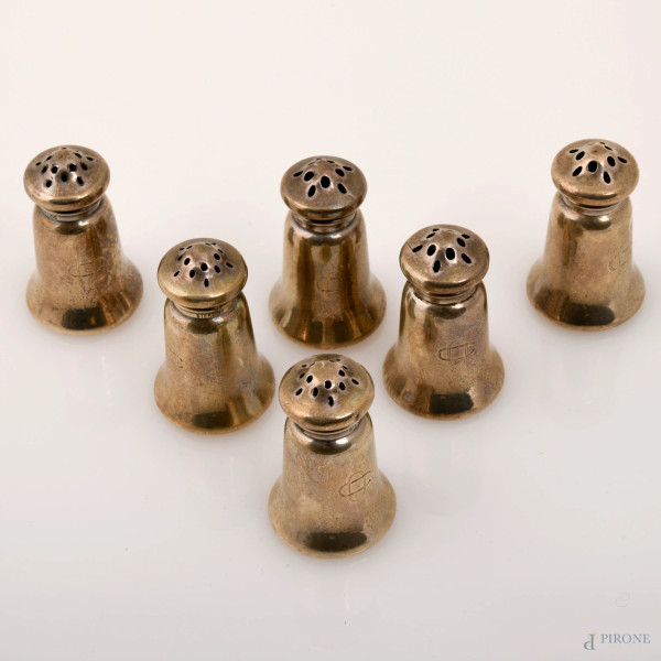 Lotto composto da 6 sale e pepe in argento, Inghilterra, XX secolo, altezza cm 4,5, peso totale gr. 70
