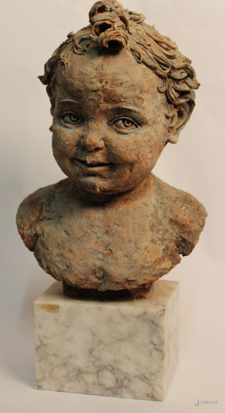 Busto di fanciullo, scultura in terracotta, base in marmo, firmata, h 35 cm.