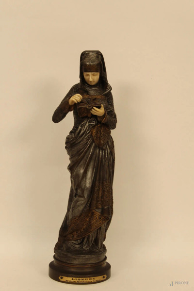 Albert-Ernest Carrier-Belleuse - La Liseuse, scultura crisoelefantina in bronzo e avorio, cm 33 x 9.