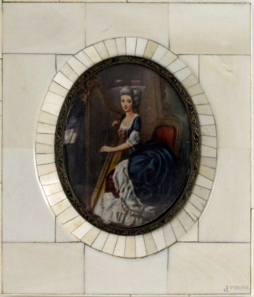 Miniatura raffigurante dama con l'arpa, cm h9x6,5, XIX secolo, entro cornice