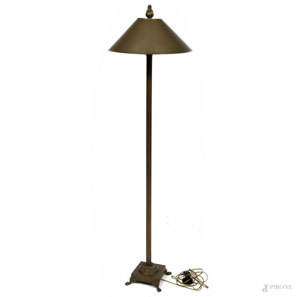 Lampada da terra in bronzo e metallo, XX secolo, altezza cm 150, (segni di usura, difetti, da revisionare)