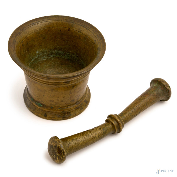 Mortaio in bronzo, XX secolo, cm 12x9, (difetti)