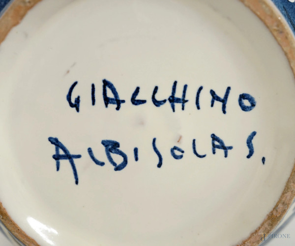 Albarello in maiolica Savona, Albisola, XX secolo, a smalto bianco e blu con cartiglio recante sc...