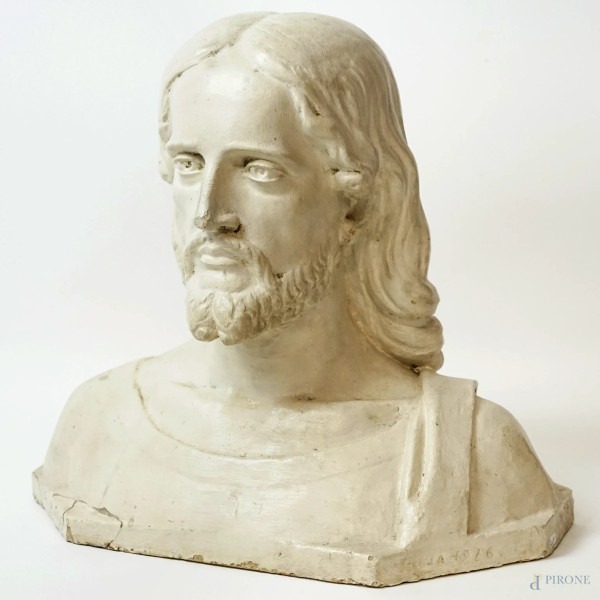 Gesù,  mezzobusto in gesso, cm 38x40x22, datato 1926.