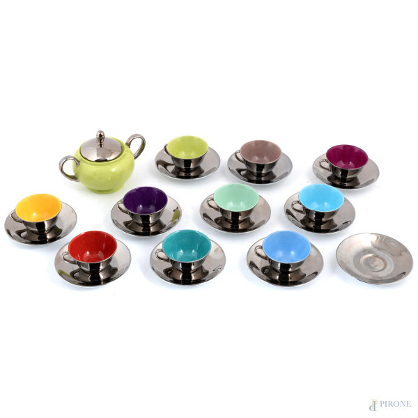 Servizio da caffè Limoges in porcellana argentata e vari colori, XX secolo, (segni di usura)