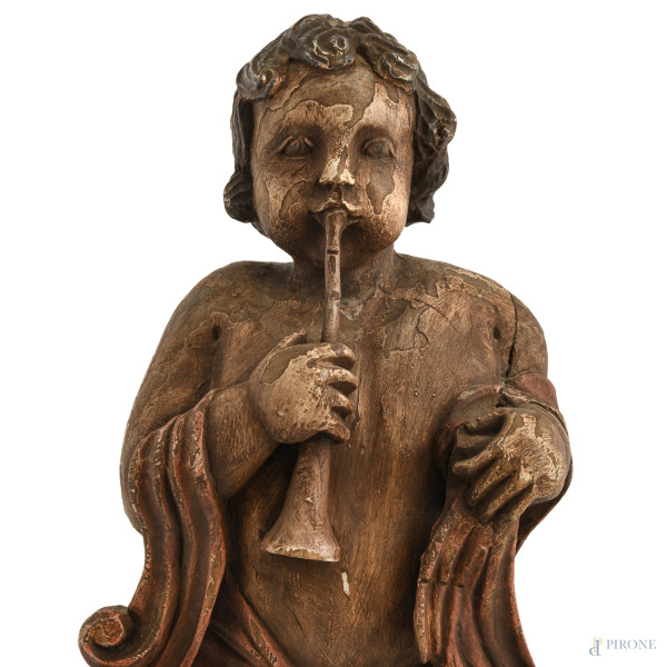 Coppia di sculture in legno policromo raffiguranti putti musicanti, XIX secolo, altezza cm 76, (d...