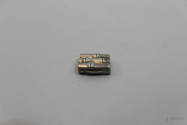 Portapillole in argento, cm. 4,5x3,5.