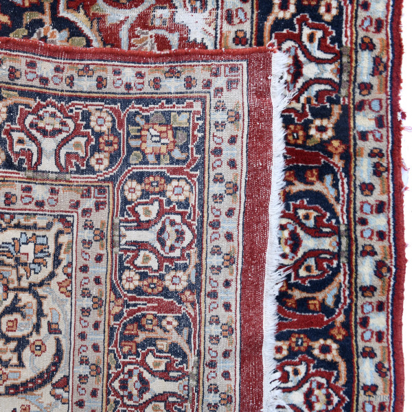 Tappeto, cm 125x194,5 (difetti)