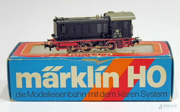 Trenino elettrico Marklin scala H0 riproducente locomotiva diesel DB 236 mod. 3146, scatola originale
