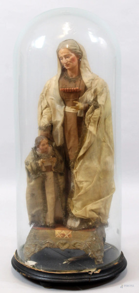 Sant&#39;Anna con la Madonna, gruppo in terracotta e stoffa poggiante su base in legno dorato entro campana in vetro, altezza 46 cm, altezza campana 67 cm, XVIII secolo, (difetti).