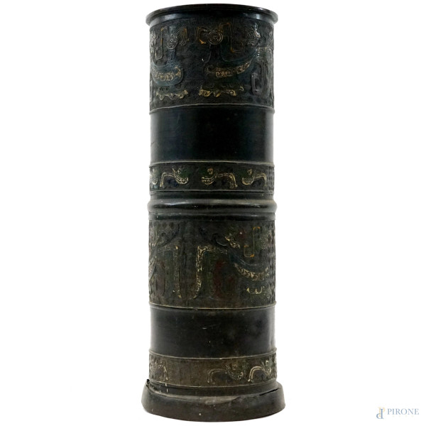 Porta ombrelli in bronzo a smalti cloisonnè, Cina, XX secolo, cm h 60,5