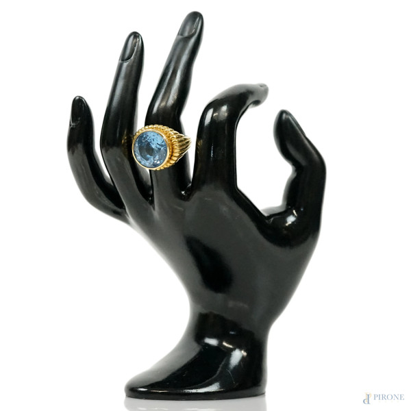 Anello in oro giallo 18 kt, misura n. 18, peso gr. 21,3