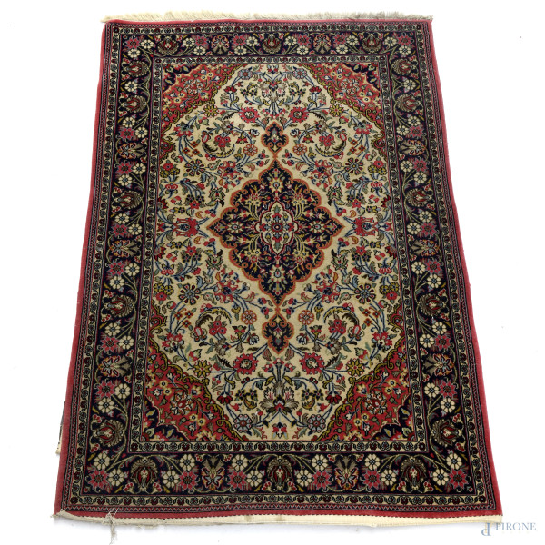 Tappeto Qum, cm 162x103, (segni di usura, difetti)