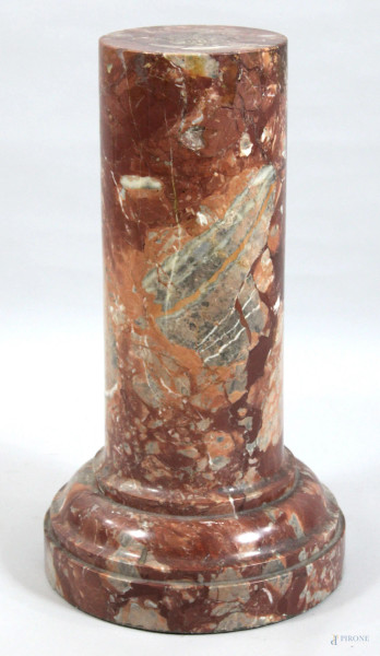 Mezza colonna in marmo rosso Francia, fusto liscio su base modanata, altezza cm 60