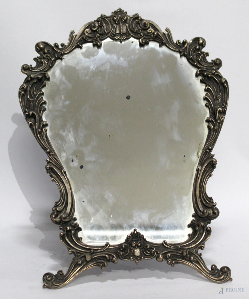 Specchierina in argento cesellato, h. 33 cm
