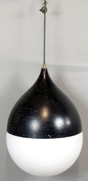 Lampadario a sospensione a forma di parabordo, altezza cm. 47