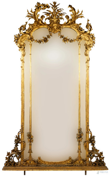 Grande specchiera in legno intagliato e dorato, XIX secolo, ingombro cm 254x152, (difetti e parti rotte)
