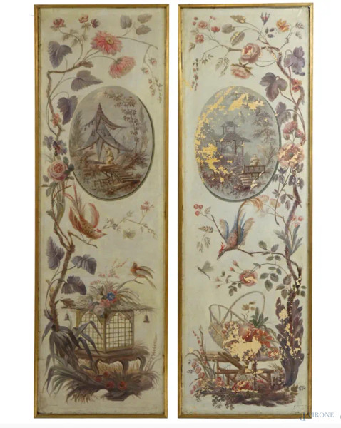 Coppia di pannelli decorati a cineseria con piante e volatili, XIX-XX secolo, olio su tela, cm 175x54,5, entro cornici, (segni di usura)
