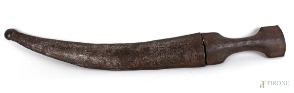 Antica daga islamica,&#160;incisa ad arabeschi intrecciati, lunghezza cm. 50