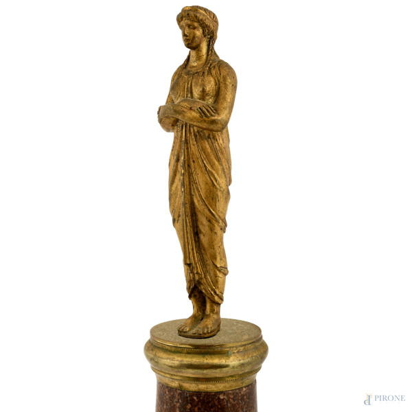 Colonna in porfido con statua femminile in bronzo, XIX secolo, cm 50x8x8
