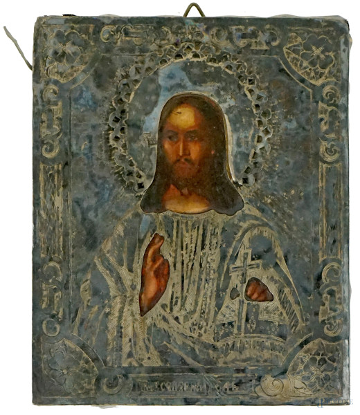 Icona raffigurante Cristo Pantocrator, Russia, XIX secolo, tempera su tavola, riza in argento, cm 13,5x11, (difetti).