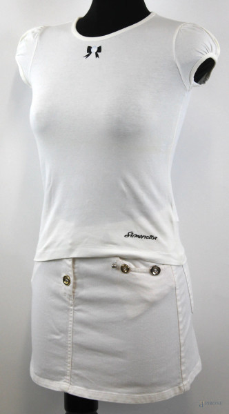 Simonetta, lotto di due capi da bambina, composto da una minigonna di jeans ed una maglietta bianca a maniche corte, taglia 10 anni