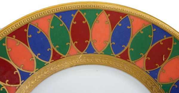 Lotto composto da varie tazze, tazzine e piattini in porcellana policroma di diverse manifatture,...