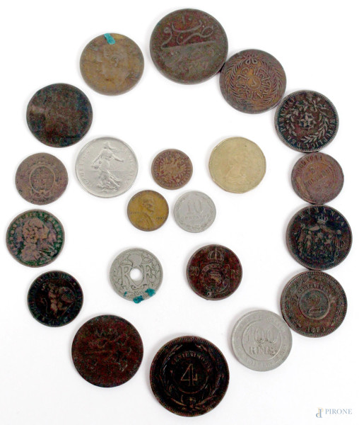 Lotto di monete straniere, di epoche diverse.