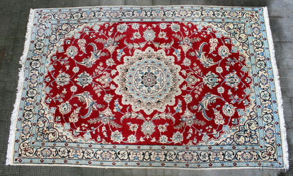 Tappeto persiano, XX secolo, cm 112x171