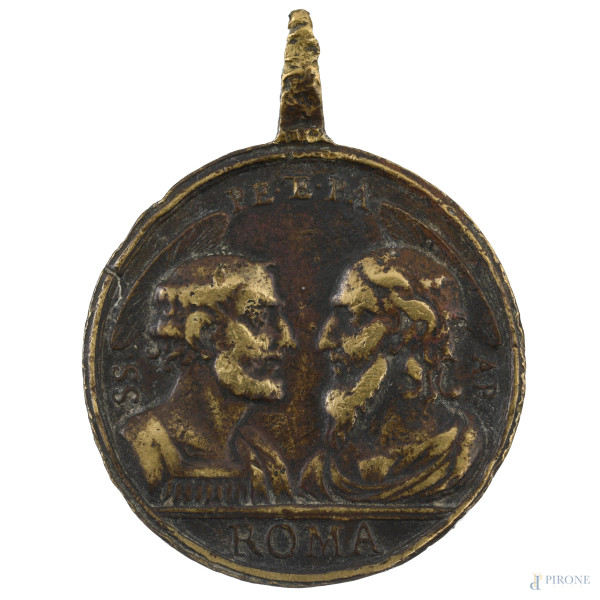Medaglia raffigurante Gesù e Maria e San Pietro e Paolo, diametro cm 4,3, (segno di usura)
