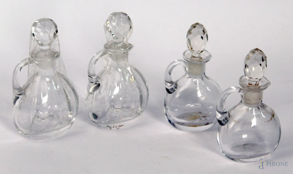 Lotto di quattro bottigliette in vetro, 14 - 15 cm