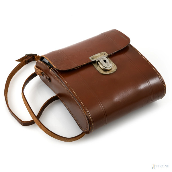 Binocolo HV Clement Paris, entro custodia in cuoio, cm 17x20x6, (segni di usura, difetti, da revisionare)