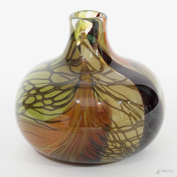 Claude Morin (1932-2021), Vaso in vetro soffiato, cm 16, firmato sotto la base, recante etichetta Atelier d'Amon