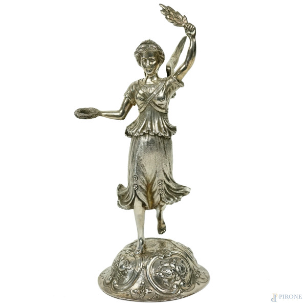 Vittoria alata, scultura in argento, cm h 25,5, punzoni Inghilterra vittoriana, Londra, Charles Boyton, peso lordo gr.805