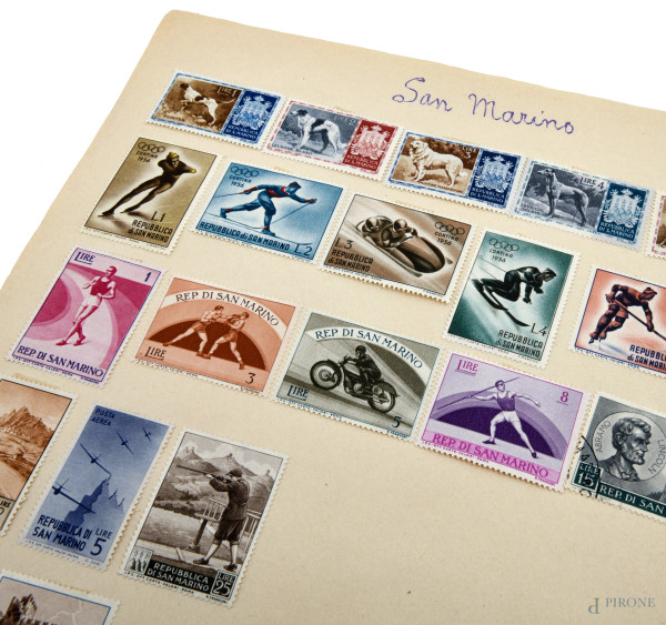 Lotto composto da francobolli applicati su carta e cartoline viaggiate di varie epoche e provenie...
