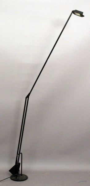 Lampada da terra in metallo, H 195 cm, XX secolo.