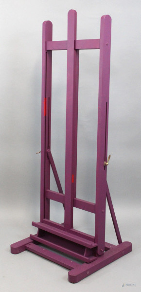 Cavalletto da pittore, in legno dipinto viola, cm h 142x55,5x52