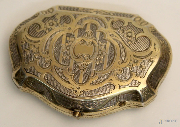 Portamonete in argento inciso e datato, bolli Roma, XIX sec., cm. 57x5,5.