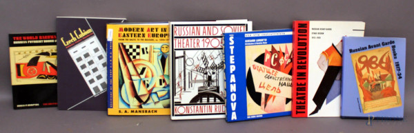 Lotto composto da sette libri sull&#39;arte russa.